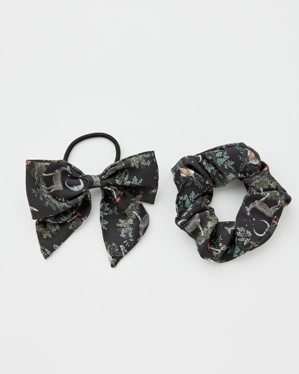 A Night's Tale Scrunchie & Bow Black